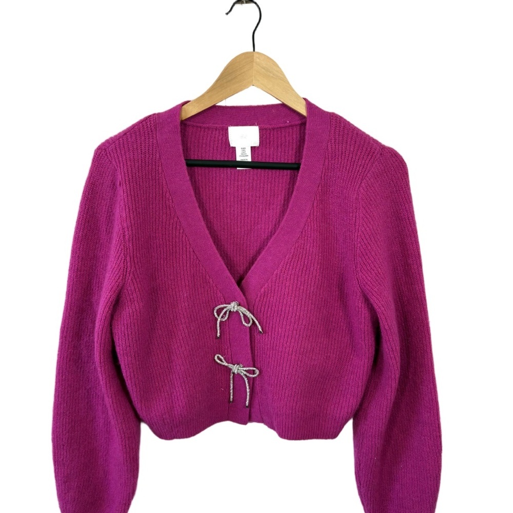 H&M Pink Cropped Cardigan Rhinestone Bow Closure Women's Small